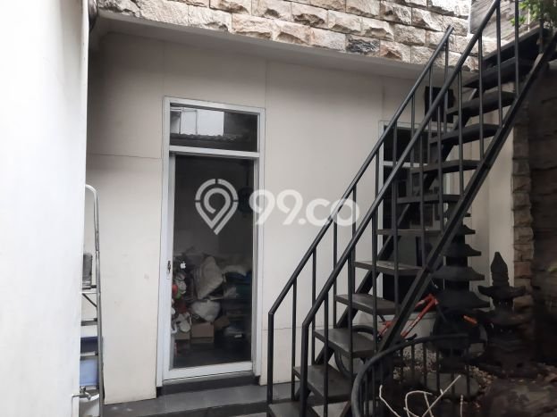 Rumah Luxury Modern Tanpa Renovasi di Rawamangun Jakarta Timur Rumah Luxury Modern Tanpa Renovasi di Rawamangun Jakarta Timur