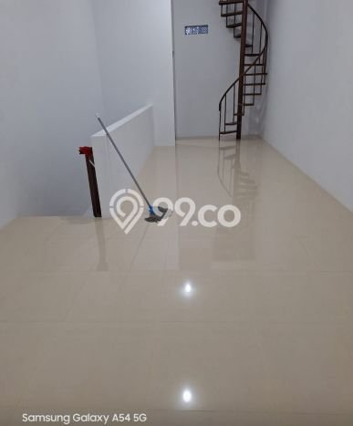 Ruko Dijual di Bekasi LT 72m2 & LB 99m2 Lokasi Terbaik! Ruko Dijual di Bekasi LT 72m2 & LB 99m2 Lokasi Terbaik!