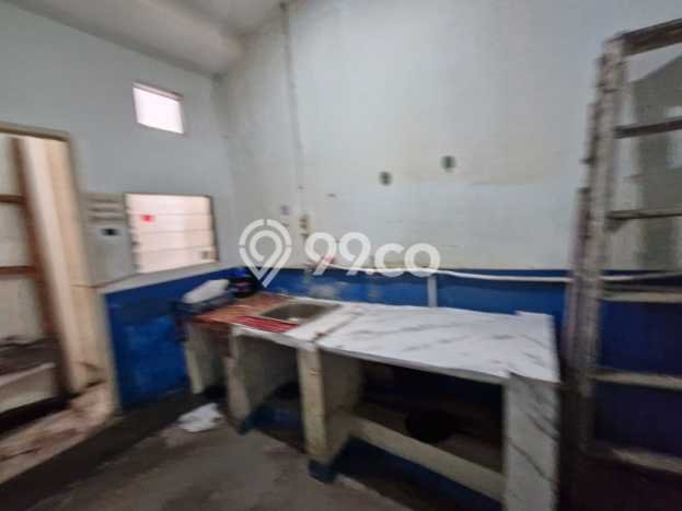 Ruko Dijual di Prime Area Jakarta Timur Luas 660m2 Ruko Dijual di Prime Area Jakarta Timur Luas 660m2