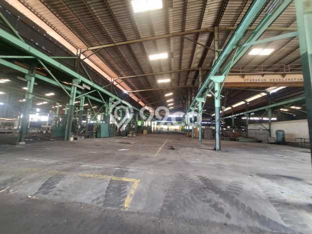 Unit Gudang Disewakan di Jababeka di Area Ramai & Strategis Unit Gudang Disewakan di Jababeka di Area Ramai & Strategis