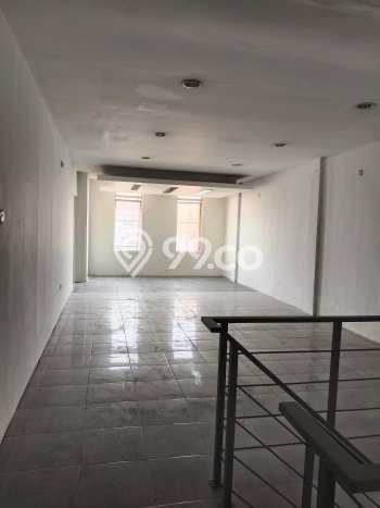 Area Strategis! Disewakan Ruko Lokasi Cengkareng, Jakarta Barat Cocok untuk Bisnis Area Strategis! Disewakan Ruko Lokasi Cengkareng, Jakarta Barat Cocok untuk Bisnis