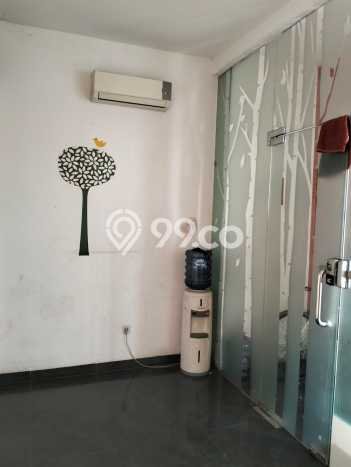 LOKASI STRATEGIS! Ruko di Cengkareng, Luas 250m2m², Akses Strategis LOKASI STRATEGIS! Ruko di Cengkareng, Luas 250m2m², Akses Strategis