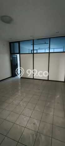 Unit Ruko Dijual di Surabaya LT 108m2 & LB 108m2 Unit Ruko Dijual di Surabaya LT 108m2 & LB 108m2