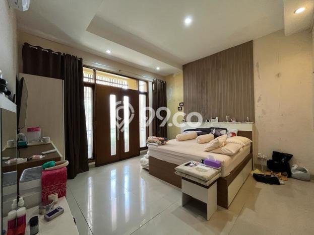 For Sale! Premium House LT 218m2 Desain Elegan di Cipinang For Sale! Premium House LT 218m2 Desain Elegan di Cipinang