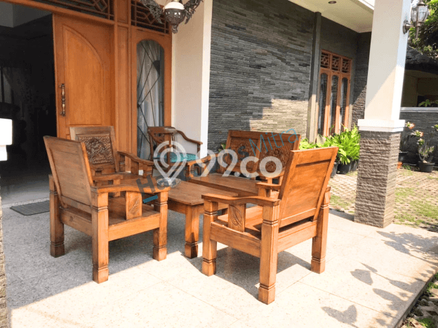 Rumah Eksklusif Siap Huni LT 200m2 di Pamulang, Tangerang Selatan Rumah Eksklusif Siap Huni LT 200m2 di Pamulang, Tangerang Selatan