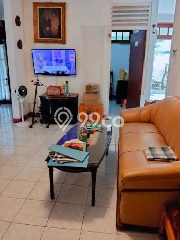 Rumah Luxury Modern Siap Huni di Kalibata Jakarta Selatan Rumah Luxury Modern Siap Huni di Kalibata Jakarta Selatan