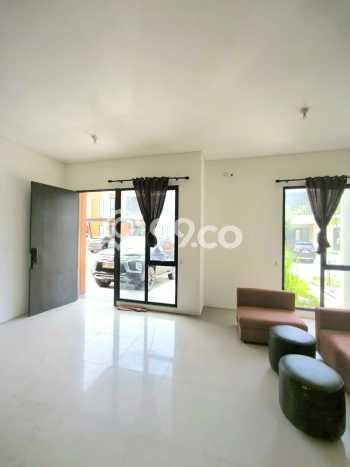 Disewakan! Rumah 4 Kamar Tidur &
3 Kamar Mandi di Batam Centre, Batam Disewakan! Rumah 4 Kamar Tidur &
3 Kamar Mandi di Batam Centre, Batam