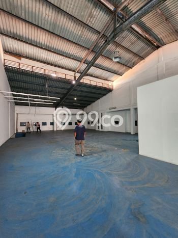 Gudang Dijual di Batam LT 540m2 & LB 800m2 Lokasi Terbaik! Gudang Dijual di Batam LT 540m2 & LB 800m2 Lokasi Terbaik!