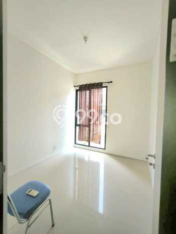 Disewakan! Rumah 4 Kamar Tidur &
3 Kamar Mandi di Batam Centre, Batam Disewakan! Rumah 4 Kamar Tidur &
3 Kamar Mandi di Batam Centre, Batam