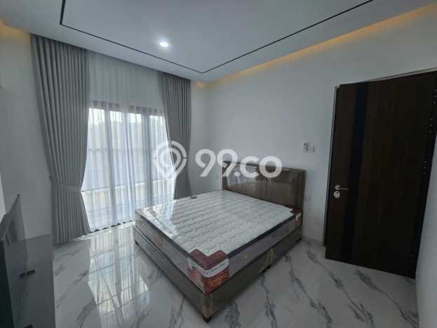 Disewakan! Rumah 4 Kamar Tidur &
5 Kamar Mandi di Batam Centre, Batam Disewakan! Rumah 4 Kamar Tidur &
5 Kamar Mandi di Batam Centre, Batam
