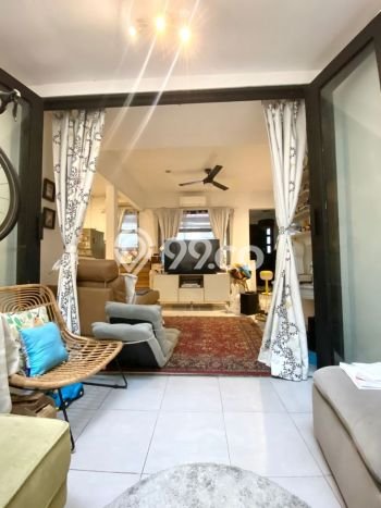 Siap Huni Rumah Mewah 5 Kamar di Pondok Aren Dekat ke Mana Pun Siap Huni Rumah Mewah 5 Kamar di Pondok Aren Dekat ke Mana Pun