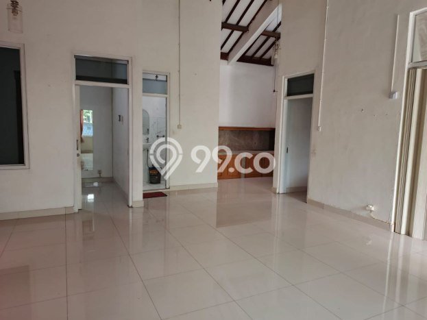 Lokasi strategis! Rumah siap huni disewakan di Antapani LB 150m2 Lokasi strategis! Rumah siap huni disewakan di Antapani LB 150m2