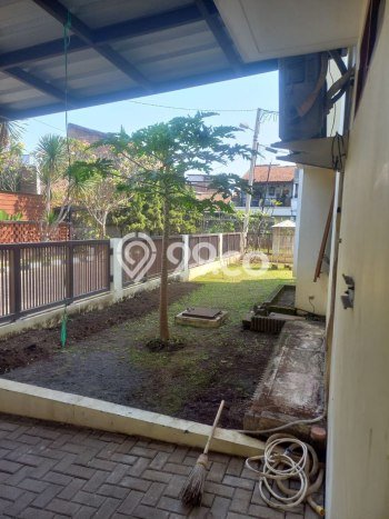 Lokasi terbaik! Rumah siap huni disewakan di Antapani LB 168m2 Lokasi terbaik! Rumah siap huni disewakan di Antapani LB 168m2
