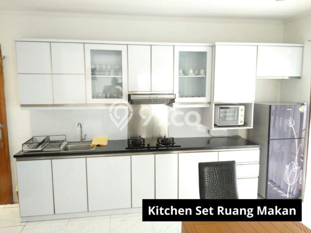 Lokasi terbaik! Rumah siap pakai dikontrakkan di Coblong LB 300m2 Lokasi terbaik! Rumah siap pakai dikontrakkan di Coblong LB 300m2