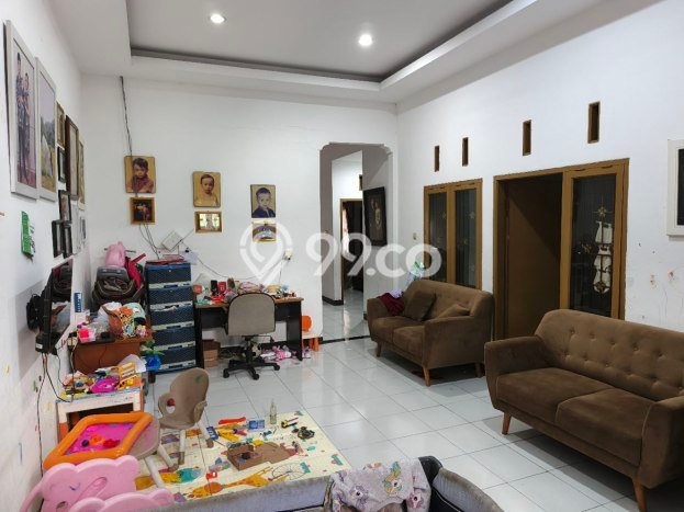 Jual Rumah Bagus Siap Huni LB 200m2 di Antapani, Bandung Jual Rumah Bagus Siap Huni LB 200m2 di Antapani, Bandung