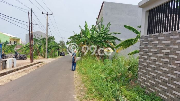 Lahan untuk Dijual Lokasi Cileunyi, Bandung Luas 200m2 SHM Lahan untuk Dijual Lokasi Cileunyi, Bandung Luas 200m2 SHM
