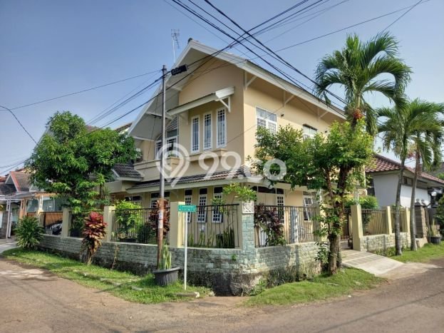 For Sale Rumah 6 Kamar Lokasi Strategis Bagus dan Strategis di Arcamanik For Sale Rumah 6 Kamar Lokasi Strategis Bagus dan Strategis di Arcamanik