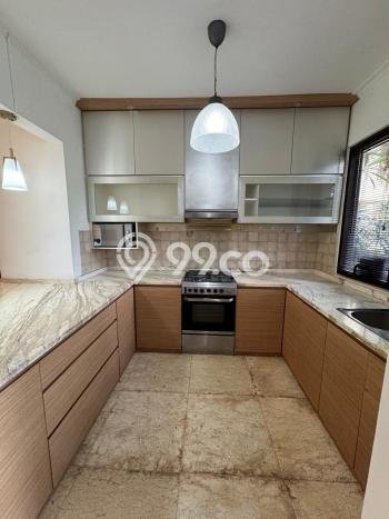 Rumah Luxury Modern Tanpa Renovasi di Cipete Jakarta Selatan Rumah Luxury Modern Tanpa Renovasi di Cipete Jakarta Selatan
