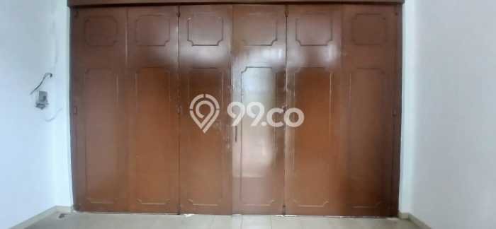 Ruko Disewakan di Area Ramai Jatinegara, Jakarta Timur Ruko Disewakan di Area Ramai Jatinegara, Jakarta Timur