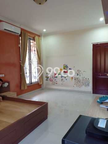Rumah Elit LB 300m2 Siap Huni Desain Elegan di Bekasi, Bekasi Rumah Elit LB 300m2 Siap Huni Desain Elegan di Bekasi, Bekasi