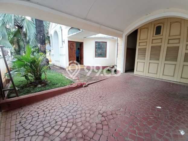 Jarang Ada! Rumah Sewa 5 Kamar Bagus Siap Huni Rawamangun Jarang Ada! Rumah Sewa 5 Kamar Bagus Siap Huni Rawamangun