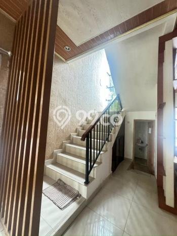 For Sale! Luxury House LT 200m2 Desain Modern di Harapan Indah For Sale! Luxury House LT 200m2 Desain Modern di Harapan Indah