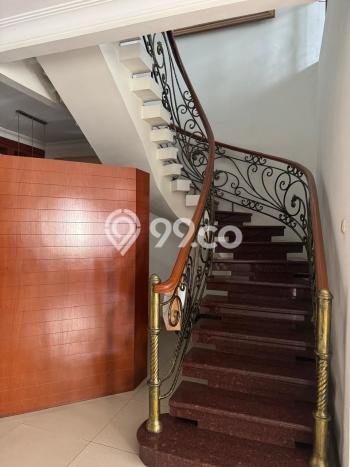 Jarang Ada! Rumah Sewa 5 Kamar Bagus Siap Huni Rawamangun Jarang Ada! Rumah Sewa 5 Kamar Bagus Siap Huni Rawamangun