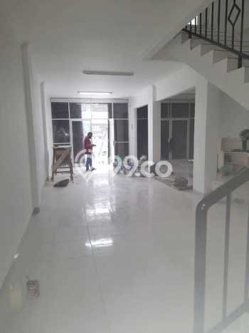 Ruko Dijual di Jakarta Timur LT 328m2 & LB 570m2 Lokasi Terbaik! Ruko Dijual di Jakarta Timur LT 328m2 & LB 570m2 Lokasi Terbaik!