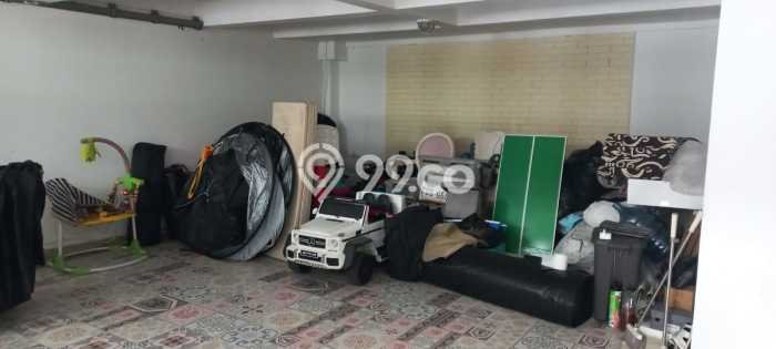 Rumah Luxury Modern Tanpa Renovasi di Pejaten Jakarta Selatan Rumah Luxury Modern Tanpa Renovasi di Pejaten Jakarta Selatan