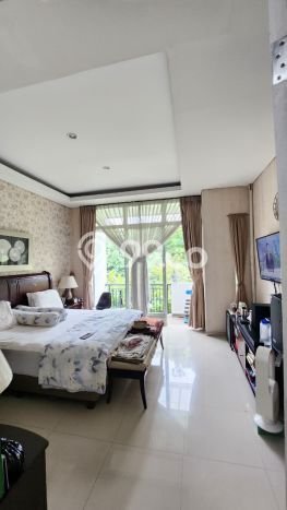 For Sale Rumah Mewah Exclusive di Cakung, Jakarta Timur For Sale Rumah Mewah Exclusive di Cakung, Jakarta Timur