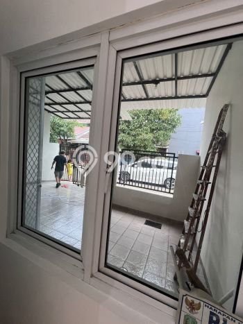 Rumah sewa siap pakai 4 Kamar Tidur di Harapan Indah, Bekasi Rumah sewa siap pakai 4 Kamar Tidur di Harapan Indah, Bekasi