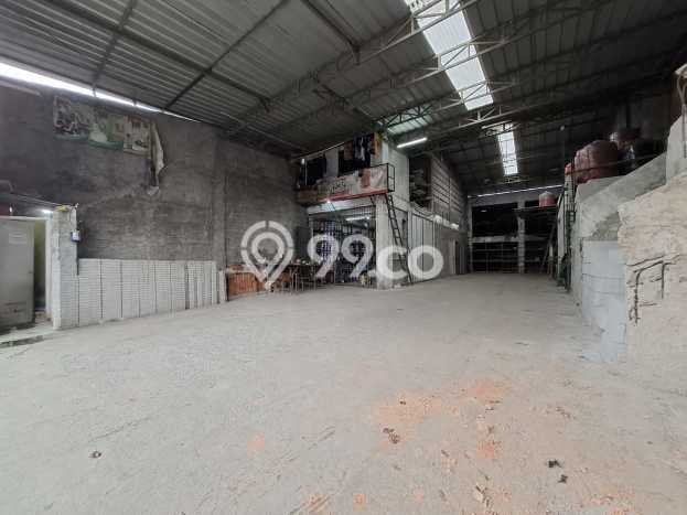 Gudang untuk Disewa di Pusat Jakarta Timur Luas Bangunan 300m2 Gudang untuk Disewa di Pusat Jakarta Timur Luas Bangunan 300m2