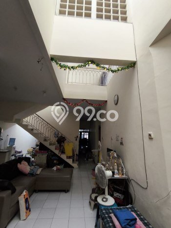 Jual Rumah Bagus Siap Huni LB 150m2 di Rungkut, Surabaya Jual Rumah Bagus Siap Huni LB 150m2 di Rungkut, Surabaya