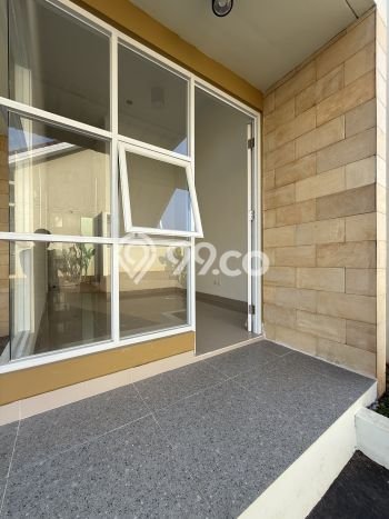 Dijual Rumah Strategis Bagus Punya 2 KT di Serpong Tangerang Selatan SHM Dijual Rumah Strategis Bagus Punya 2 KT di Serpong Tangerang Selatan SHM