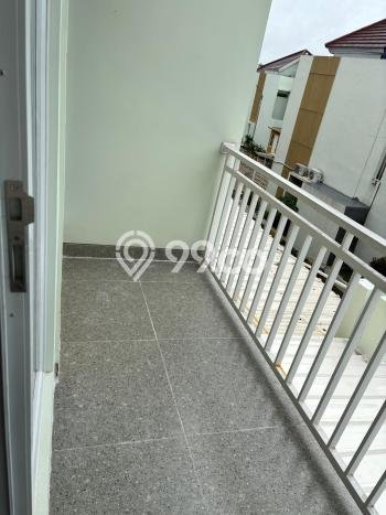 Rumah Modern Cantik 3 Kamar Bisa Langsung Pindah di BSD Rumah Modern Cantik 3 Kamar Bisa Langsung Pindah di BSD