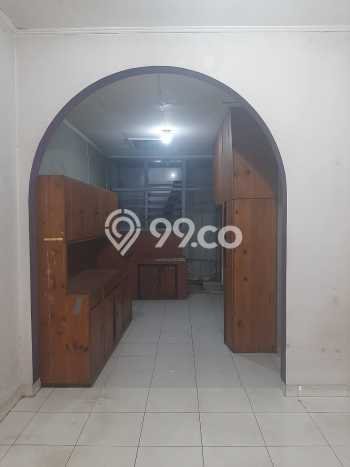 Hunian Elit LB 150m2 Siap Pakai Desain Elegan di Pondok Indah, Jakarta Selatan Hunian Elit LB 150m2 Siap Pakai Desain Elegan di Pondok Indah, Jakarta Selatan