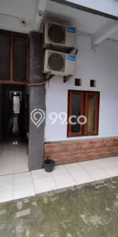 Rumah Kost untuk Dijual di Ciputat dengan 28 KT, 13 KM, Luas 300m2 Rumah Kost untuk Dijual di Ciputat dengan 28 KT, 13 KM, Luas 300m2