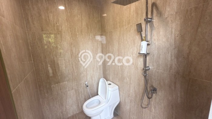 For Sale Hunian Rumah Terawat 3 KT di Gading Serpong, Tangerang For Sale Hunian Rumah Terawat 3 KT di Gading Serpong, Tangerang