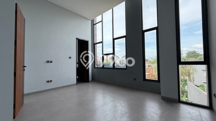 Rumah Modern Cantik 4 KT Siap Huni di Jagakarsa Rumah Modern Cantik 4 KT Siap Huni di Jagakarsa