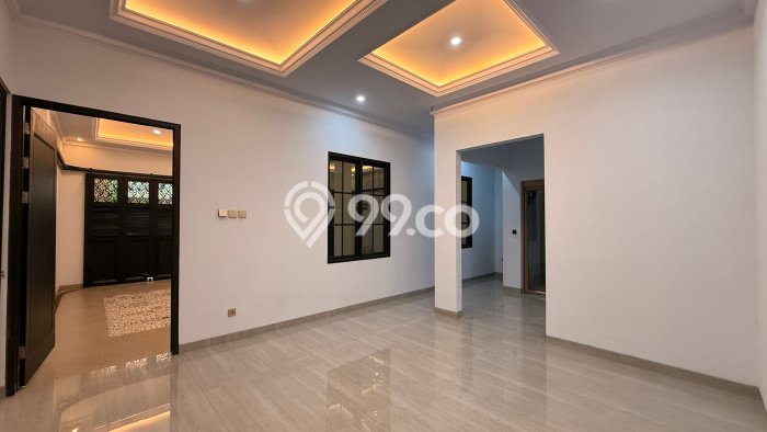 For Sale! Luxury House LT 384m2 Desain Elegan di Cipete For Sale! Luxury House LT 384m2 Desain Elegan di Cipete