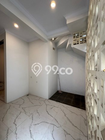 Dijual Rumah Premium dengan Fasilitas Sekitar Komplit di Cilandak, Jakarta Selatan Dijual Rumah Premium dengan Fasilitas Sekitar Komplit di Cilandak, Jakarta Selatan