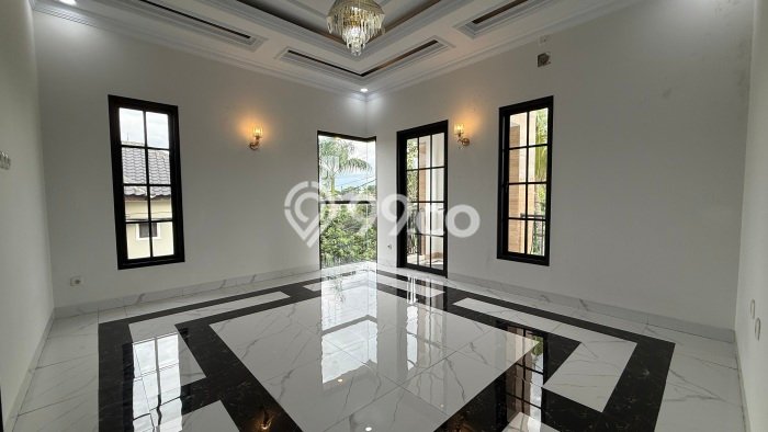 Jual Rumah Strategis Bagus Punya 4 KT di Cilandak Jakarta Selatan SHM Jual Rumah Strategis Bagus Punya 4 KT di Cilandak Jakarta Selatan SHM