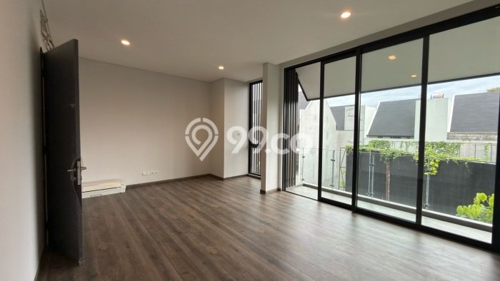 Rumah Luxury Modern Tanpa Renovasi di Lebak Bulus Jakarta Selatan Rumah Luxury Modern Tanpa Renovasi di Lebak Bulus Jakarta Selatan