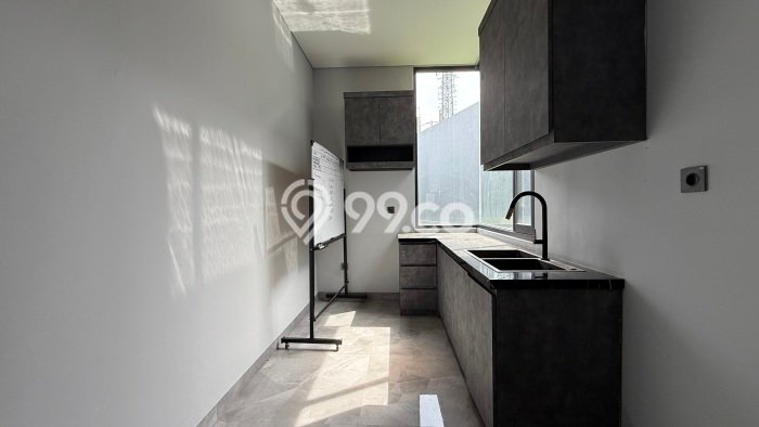 Rumah Modern Cantik 4 KT Siap Huni di Jagakarsa Rumah Modern Cantik 4 KT Siap Huni di Jagakarsa