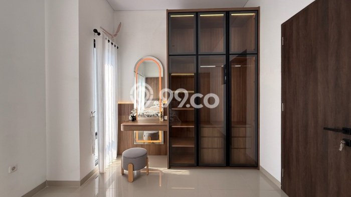 Hunian Elit LB 170m2 Siap Pakai Desain Elegan di Ciganjur, Jakarta Selatan Hunian Elit LB 170m2 Siap Pakai Desain Elegan di Ciganjur, Jakarta Selatan