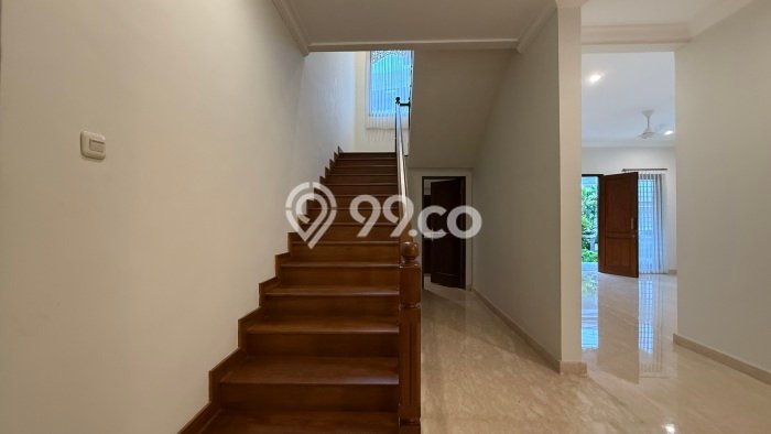 Rumah Luxury Modern Siap Huni di Pejaten Jakarta Selatan Rumah Luxury Modern Siap Huni di Pejaten Jakarta Selatan