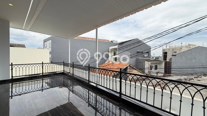Ready to Use! Premium House LT 960m2 Desain Modern di Veteran Ready to Use! Premium House LT 960m2 Desain Modern di Veteran