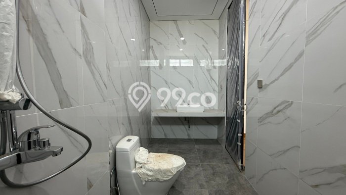 Rumah Modern 2 KT di Cinangka Depok Semi Furnished Rumah Modern 2 KT di Cinangka Depok Semi Furnished