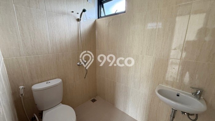 For Sale Hunian Rumah Terawat 3 Kamar di Gading Serpong, Tangerang For Sale Hunian Rumah Terawat 3 Kamar di Gading Serpong, Tangerang