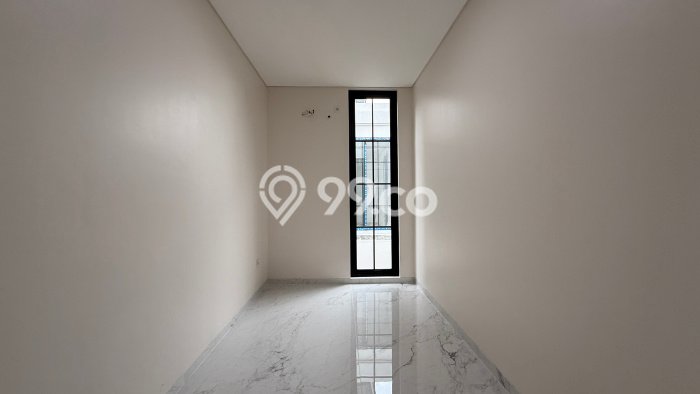 Dijual Rumah Premium dengan Fasilitas Sekitar Komplit di Cilandak, Jakarta Selatan Dijual Rumah Premium dengan Fasilitas Sekitar Komplit di Cilandak, Jakarta Selatan